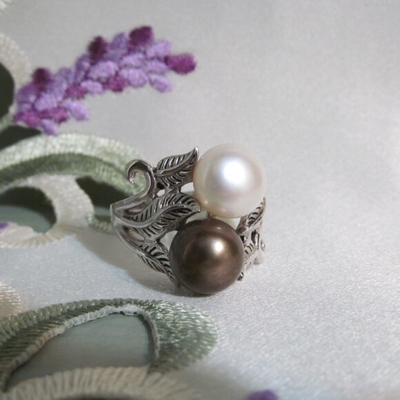 CFJ Sterling Silver and Pearl Ring ~ White & Brown Pearl ~ w Leaf Detail Size 10 - Picture 3 of 16